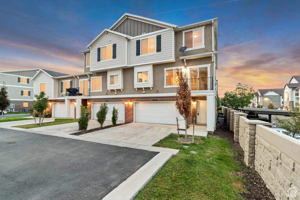 5374 W ROYAL ARCHES PL Herriman, UT 84096