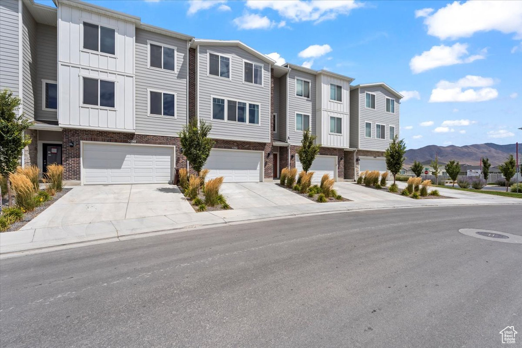 5286 N FOLKSTONE DR Eagle Mountain, UT 84005