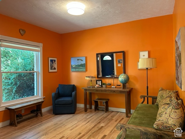 Photo 3 for MLS #2110035 at 722 E 7th Ave