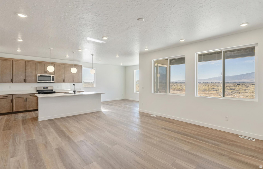 4945 N TOPAZ DR #303 Eagle Mountain, UT 84005