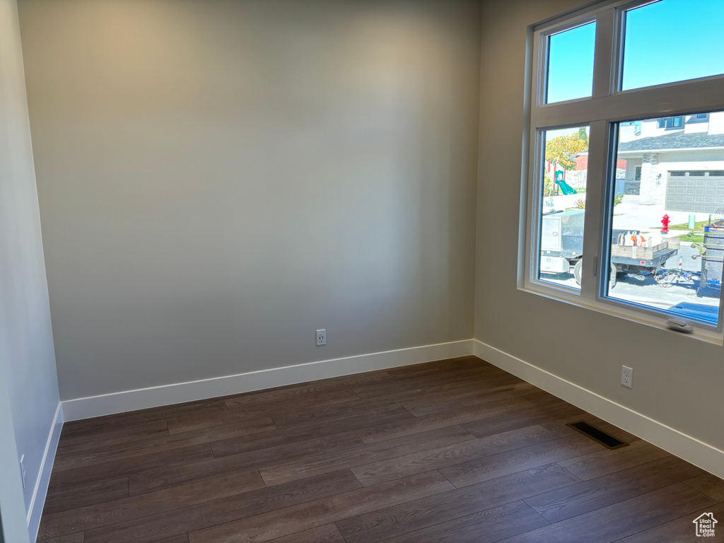 Photo 14 for MLS #2110050 at 1167 W 2980 North