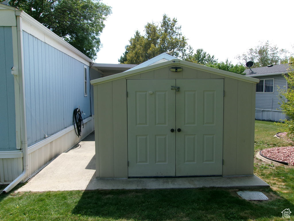 Photo 5 for MLS #2110061 at 975 E 6600 South #5