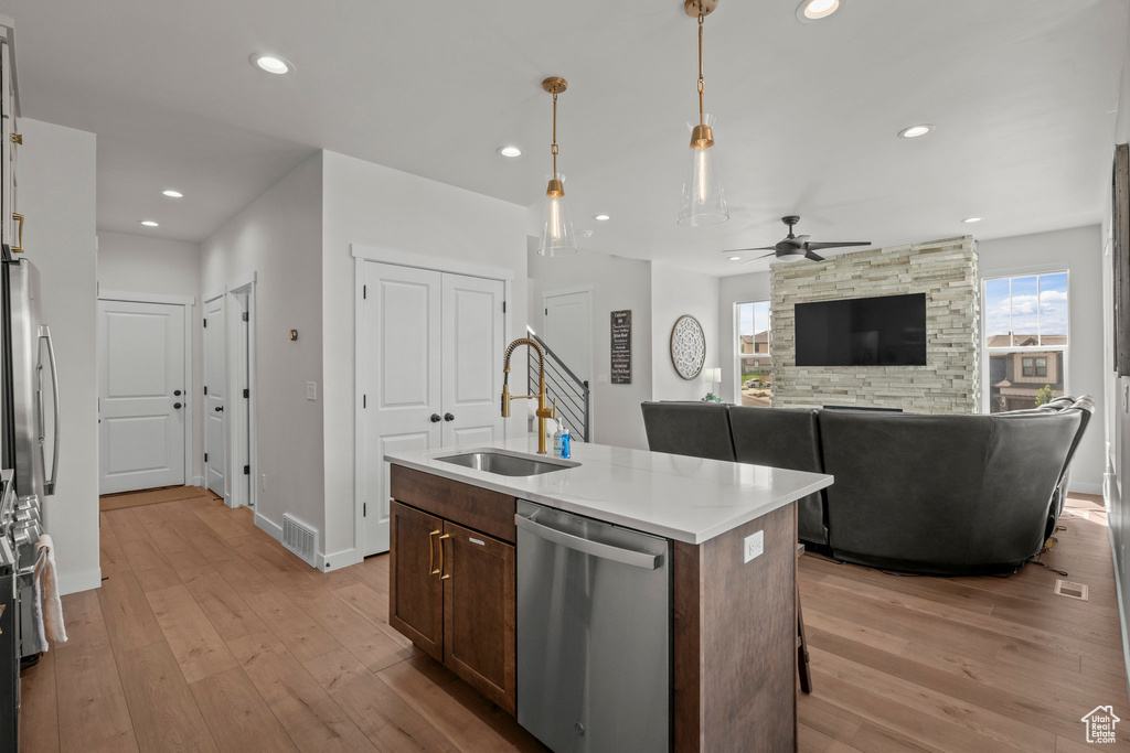 Photo 8 for MLS #2110069 at 498 W Glenview Loop