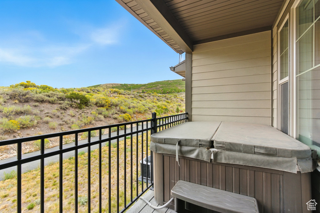 Photo 12 for MLS #2110071 at 1132 W Wasatch Springs Rd