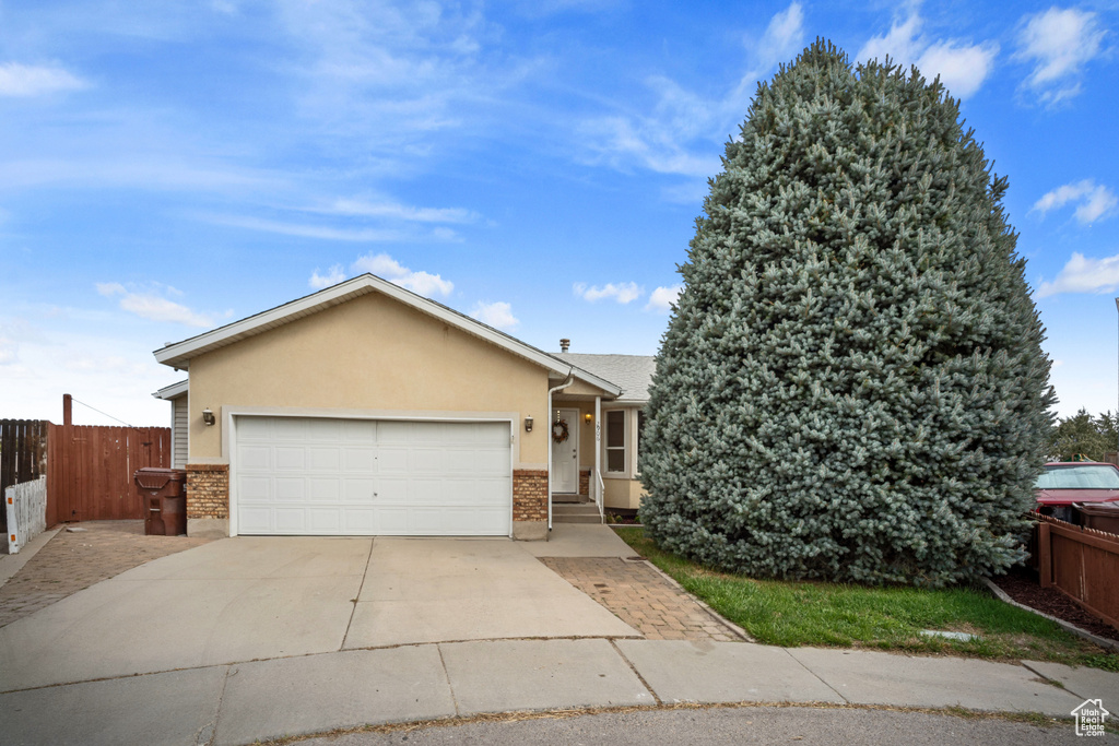 2906 S ARMOR CT West Valley City, UT 84120
