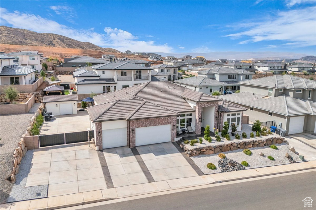 Photo 4 for MLS #2110084 at 1434 E Black Brush Dr