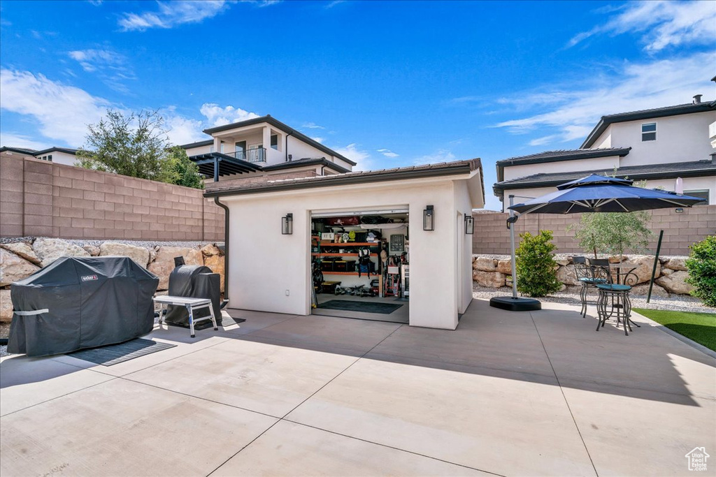 Photo 12 for MLS #2110084 at 1434 E Black Brush Dr