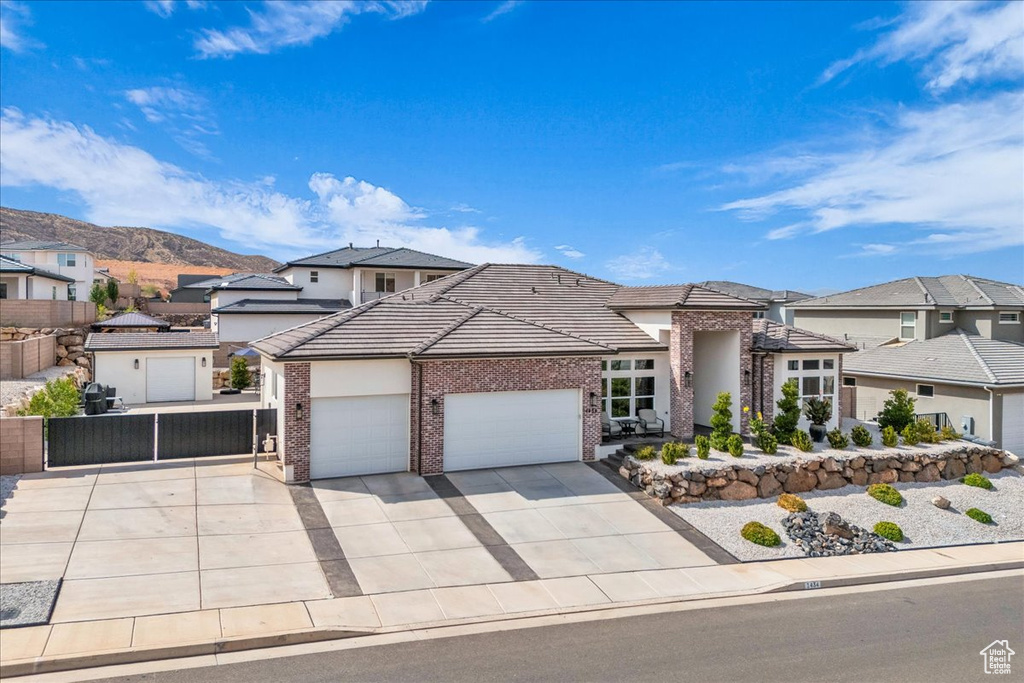 Photo 2 for MLS #2110084 at 1434 E Black Brush Dr