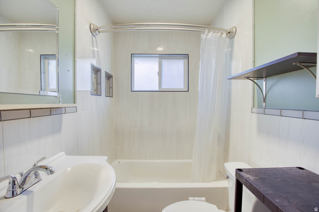 3143 OGDEN AVE Ogden, UT 84401