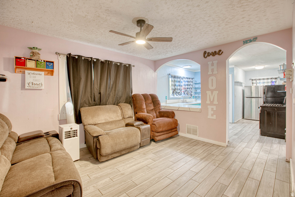 3143 OGDEN AVE Ogden, UT 84401