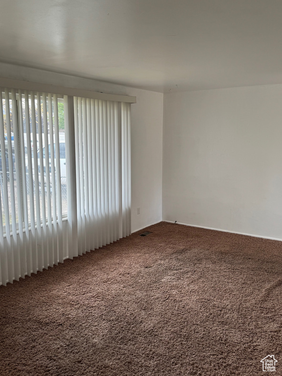 Photo 8 for MLS #2110088 at 366 Belaire Cir