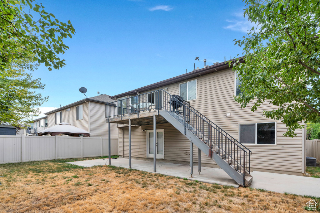 1052 CHIDESTER DR North Salt Lake, UT 84054