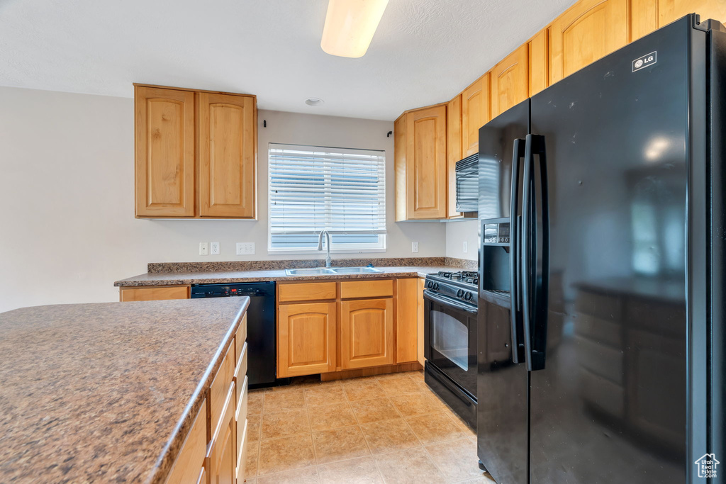 1052 CHIDESTER DR North Salt Lake, UT 84054