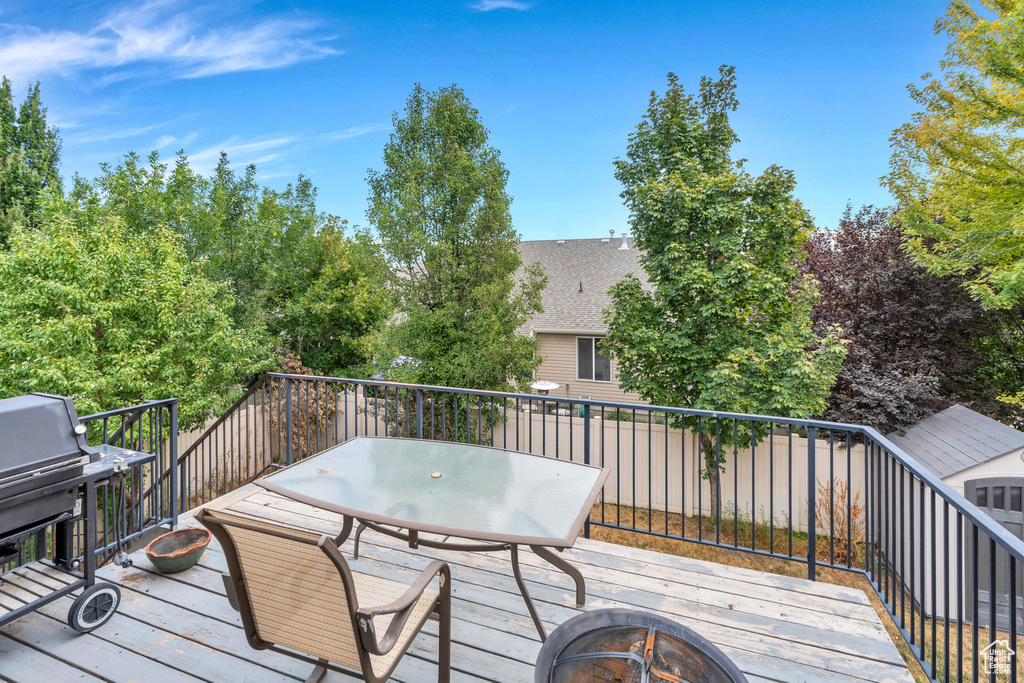 1052 CHIDESTER DR North Salt Lake, UT 84054