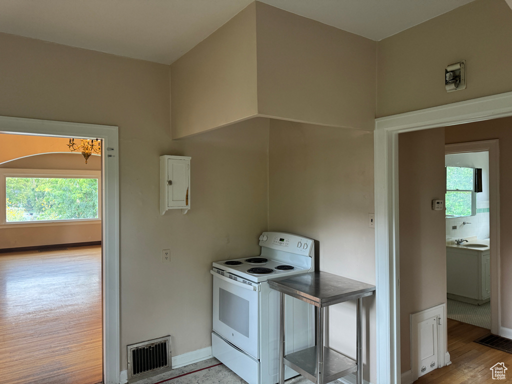 1543 E 900 S Salt Lake City, UT 84105