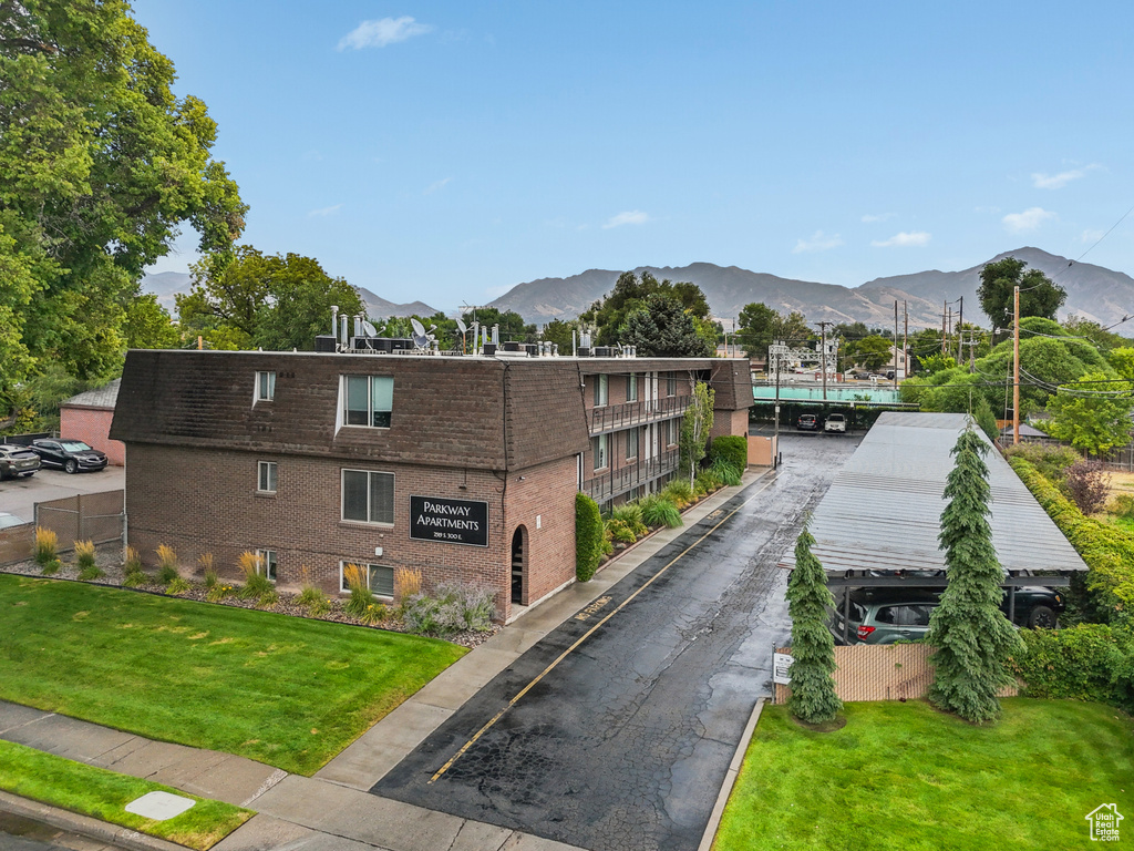 2519 S 300 E South Salt Lake, UT 84115