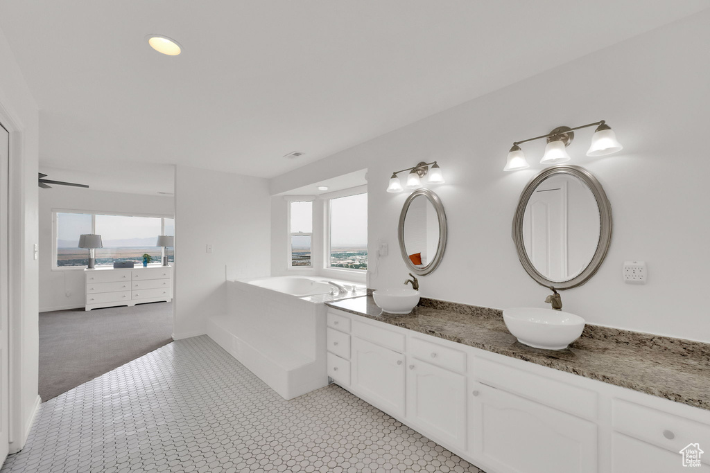 Photo 18 for MLS #2110110 at 585 E Marialana Way