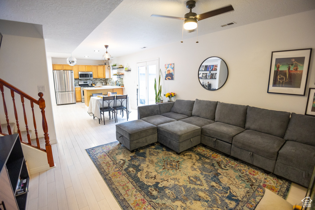 669 S 1250 W Lehi, UT 84043