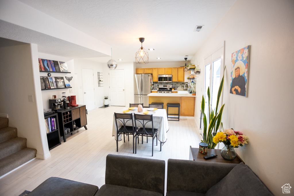 669 S 1250 W Lehi, UT 84043