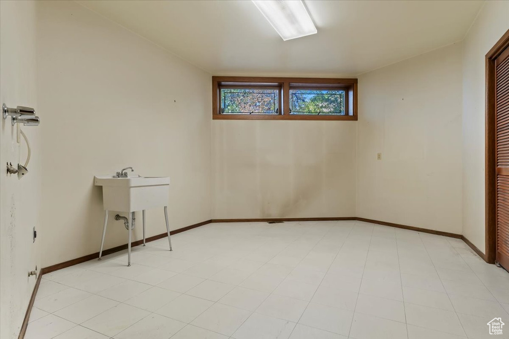 8764 S RUSSELL PARK RD Cottonwood Heights, UT 84121