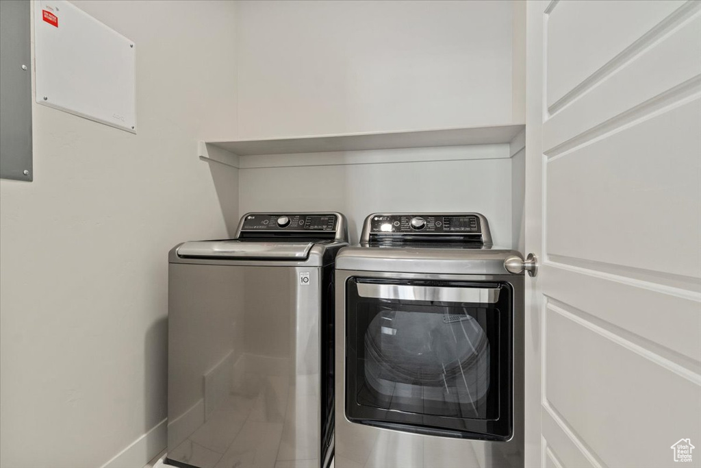 Photo 28 for MLS #2110135 at 4667 W Isla Daybreak Rd