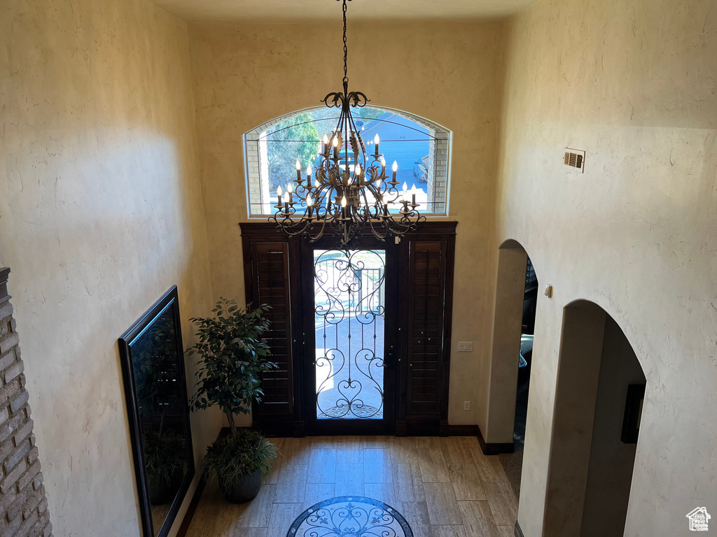 Photo 10 for MLS #2110136 at 969 E Outlaw Gulch