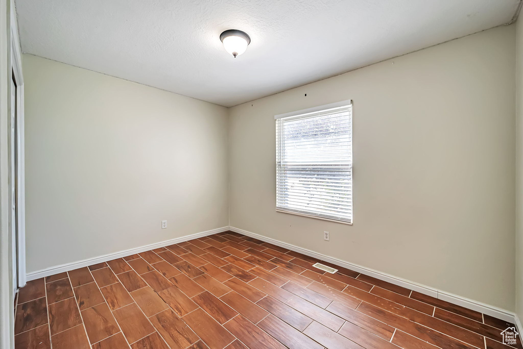 Photo 9 for MLS #2110142 at 1701 E Sunrise Dr