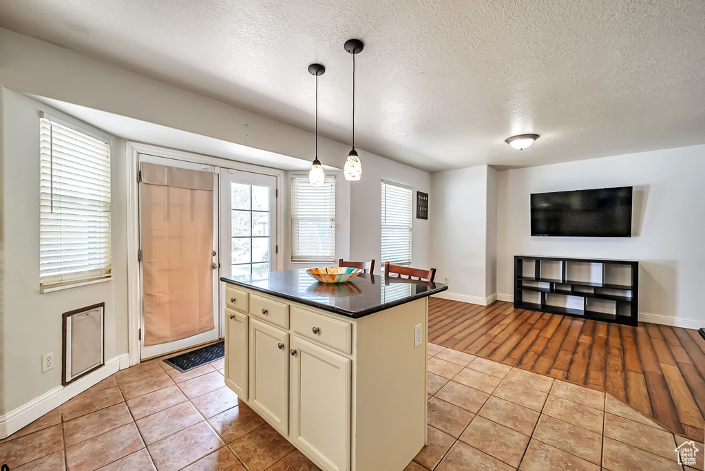 Photo 7 for MLS #2110142 at 1701 E Sunrise Dr