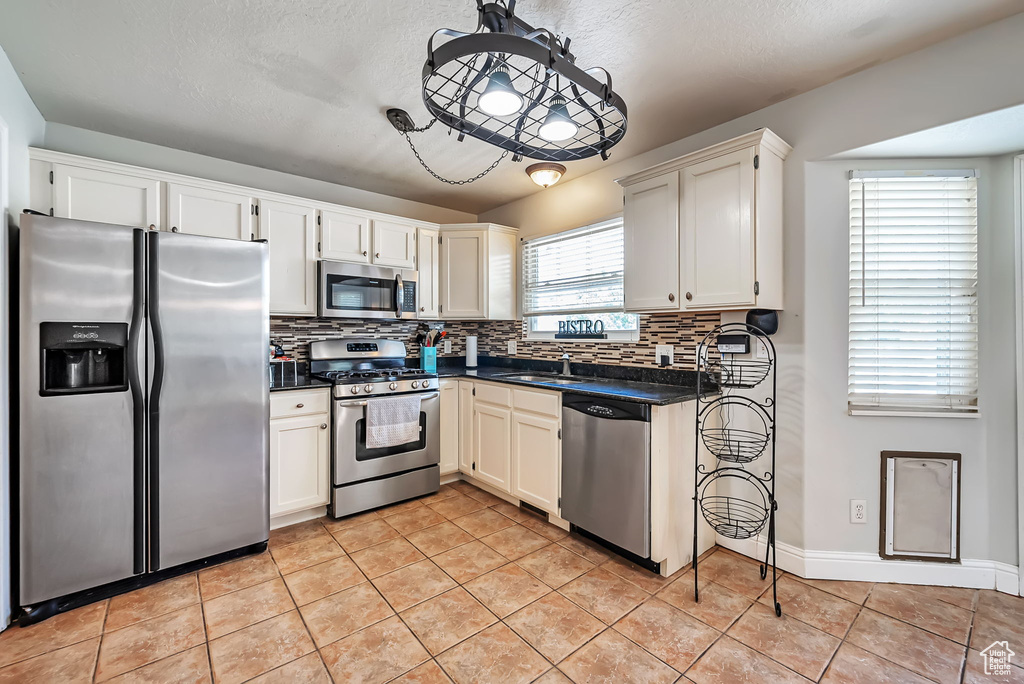 Photo 8 for MLS #2110142 at 1701 E Sunrise Dr