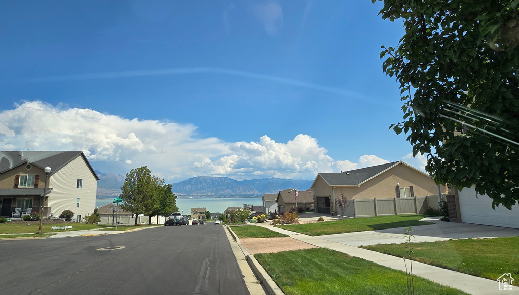 203 W CARACARA ST Saratoga Springs, UT 84045