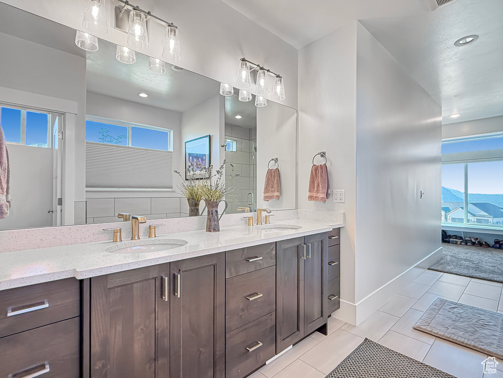 822 E MOUNTAIN RD North Ogden, UT 84414
