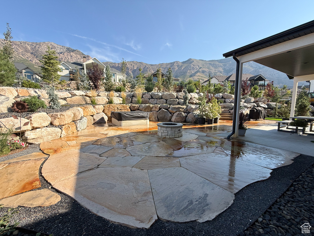 822 E MOUNTAIN RD North Ogden, UT 84414
