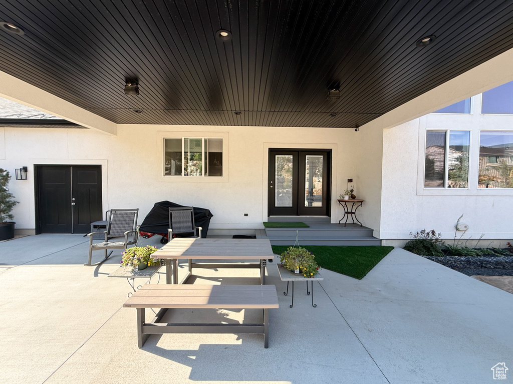 822 E MOUNTAIN RD North Ogden, UT 84414