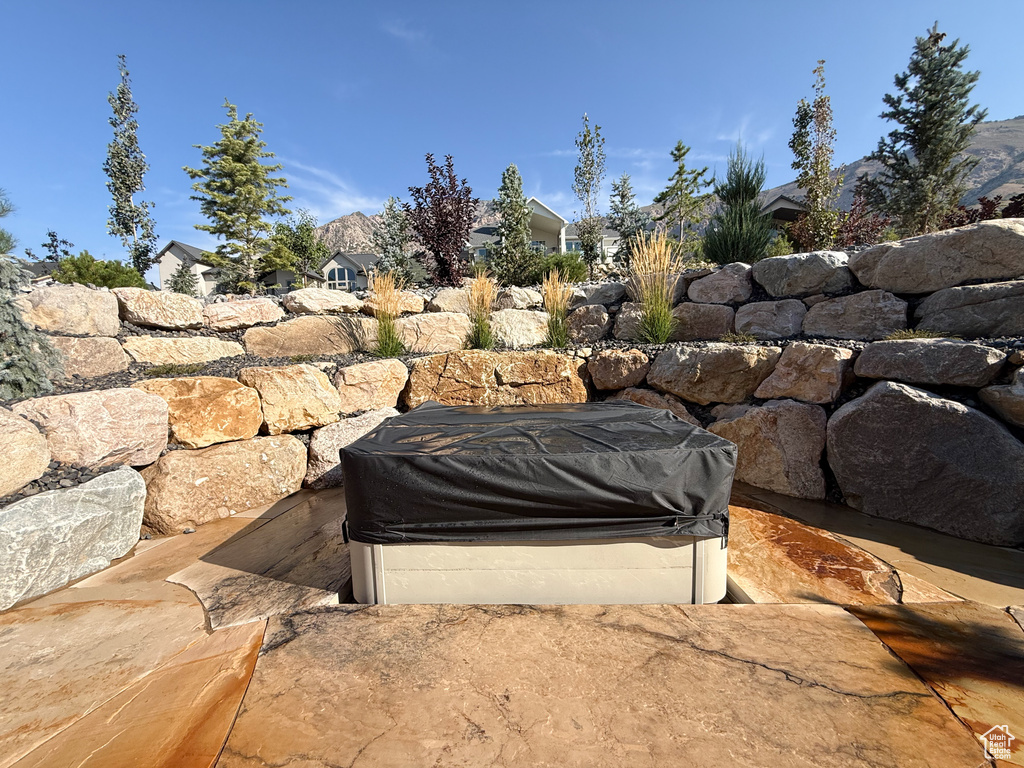 822 E MOUNTAIN RD North Ogden, UT 84414
