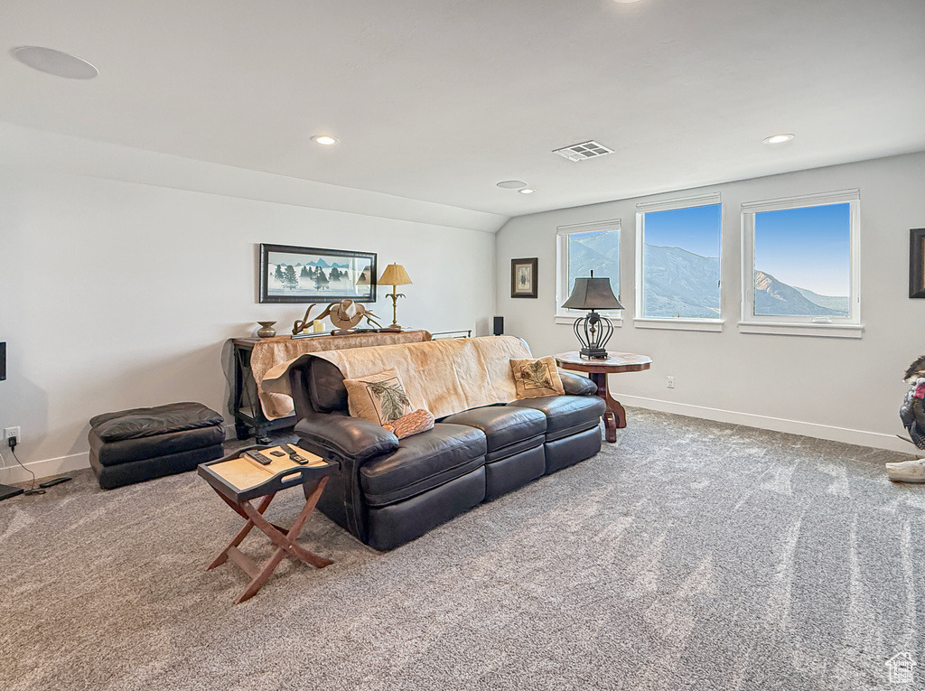 822 E MOUNTAIN RD North Ogden, UT 84414