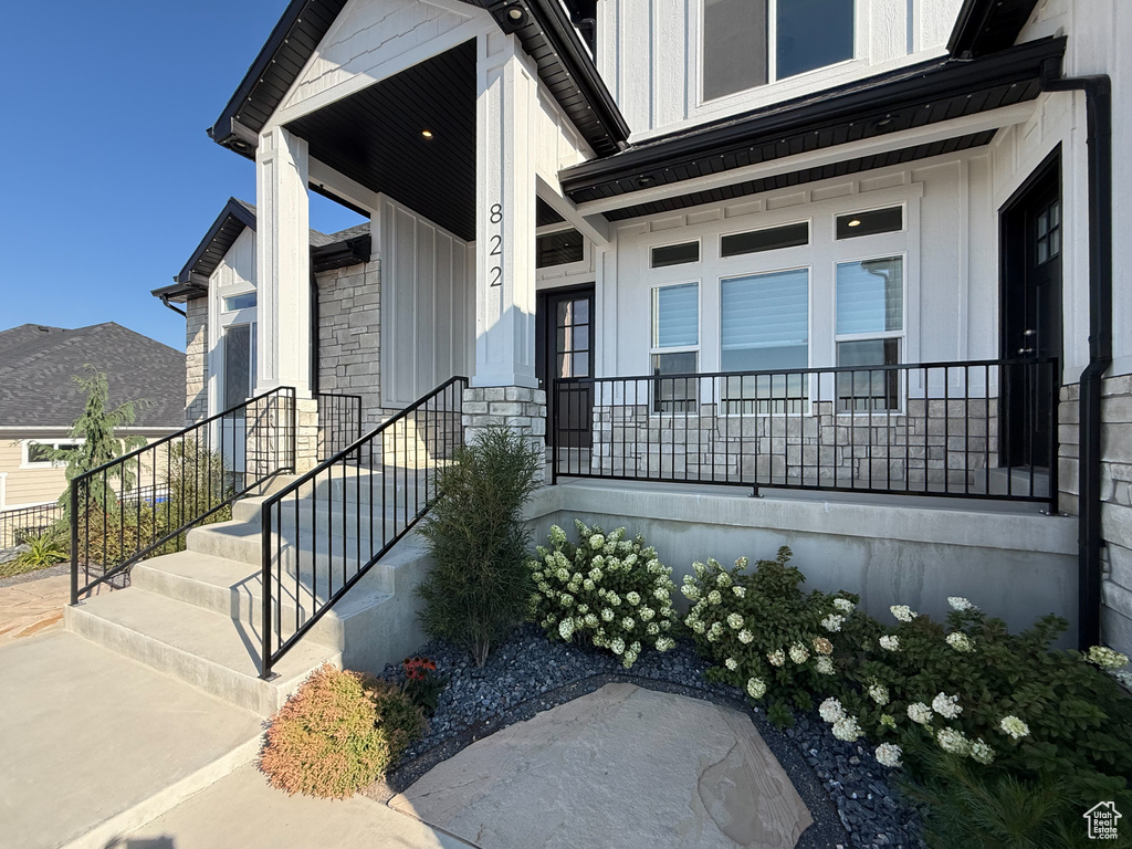 822 E MOUNTAIN RD North Ogden, UT 84414
