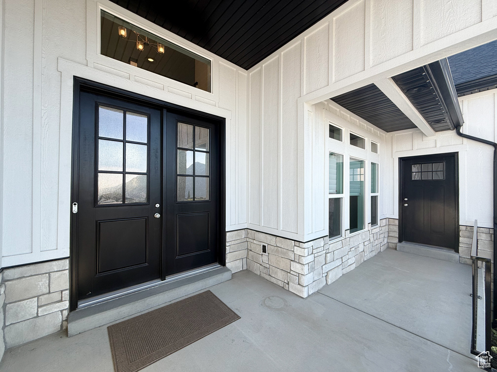 822 E MOUNTAIN RD North Ogden, UT 84414