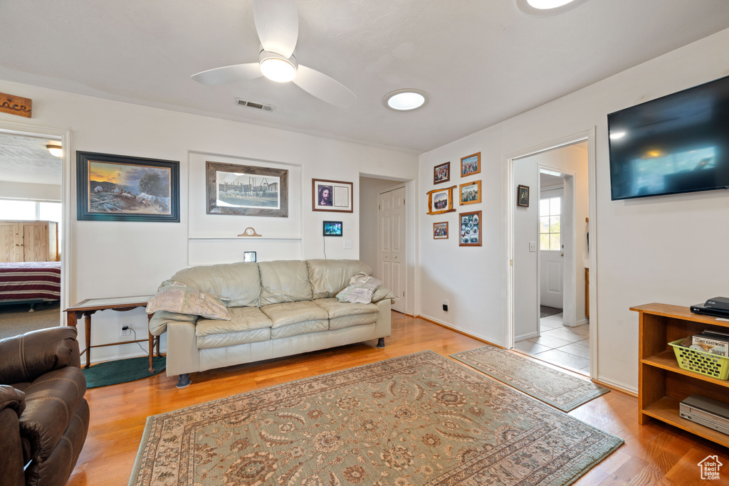 Photo 17 for MLS #2110150 at 635 N Cougar Ln
