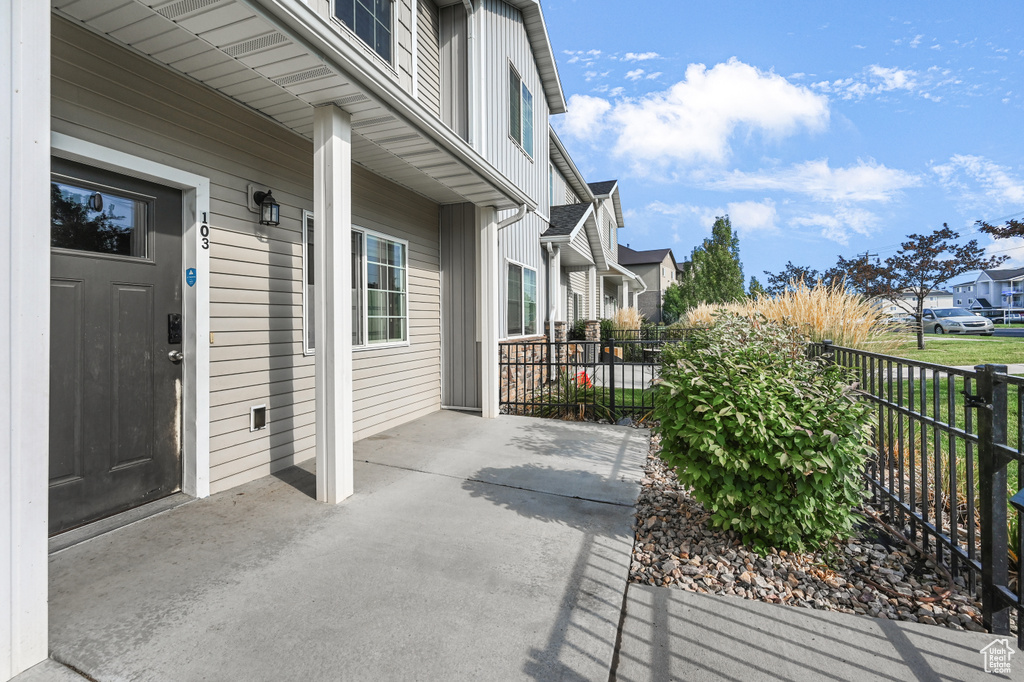 Photo 3 for MLS #2110155 at 1583 N 400 West #103