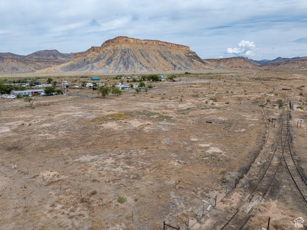 68 N KING ST Thompson, UT 84540