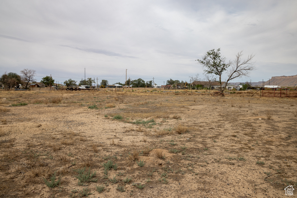 68 N KING ST Thompson, UT 84540