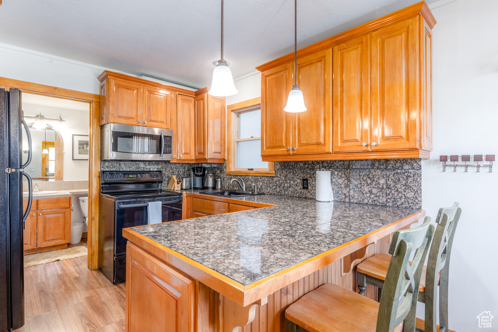 Photo 14 for MLS #2110171 at 1150 Empire Ave #33