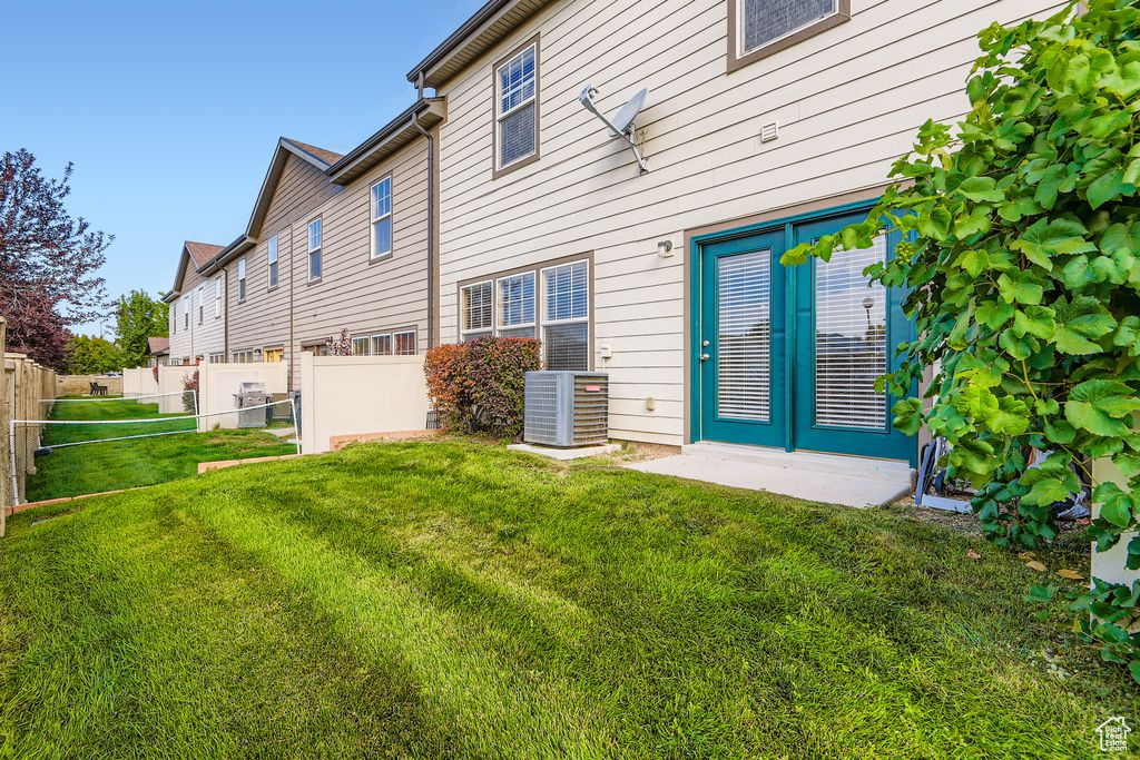 773 W CLUB OAKS DR Sandy, UT 84070