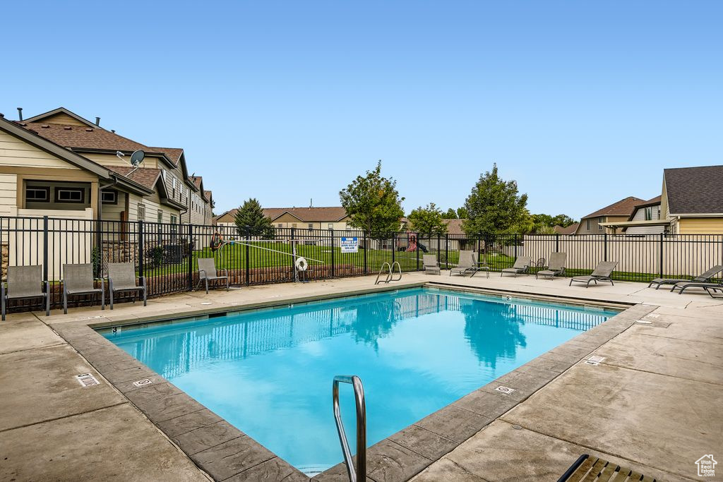 773 W CLUB OAKS DR Sandy, UT 84070