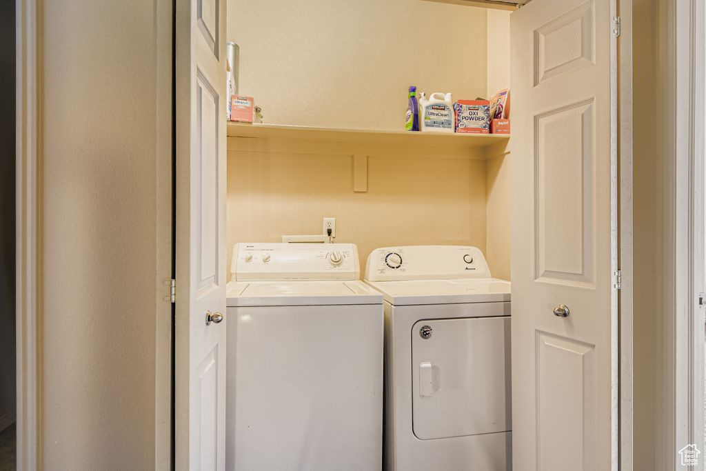 773 W CLUB OAKS DR Sandy, UT 84070