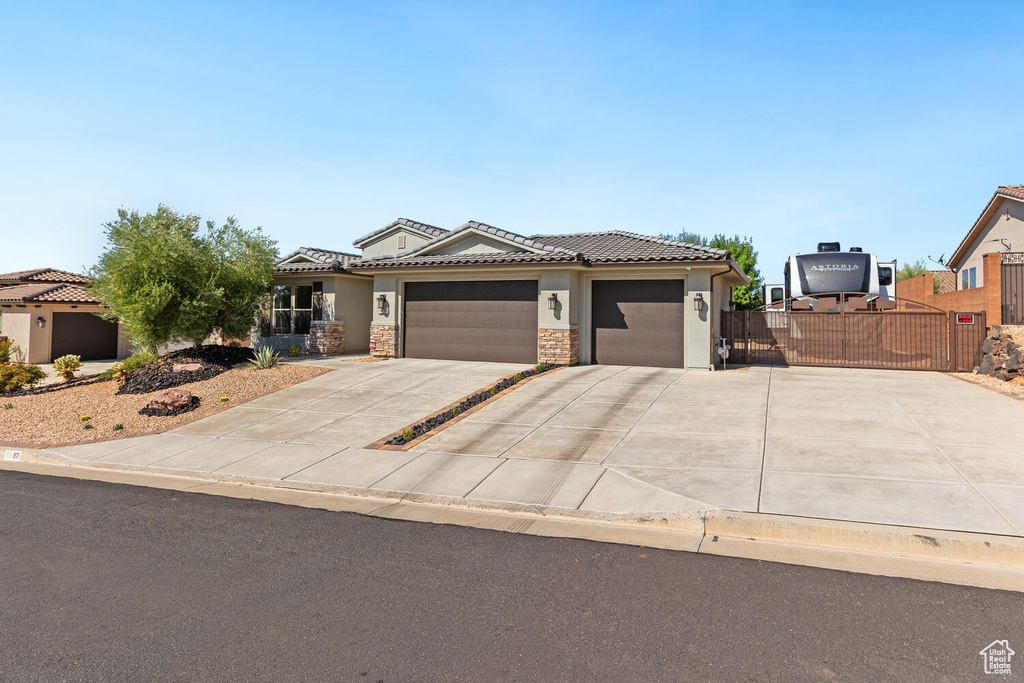 Photo 2 for MLS #2110175 at 871 N Via Del Medio