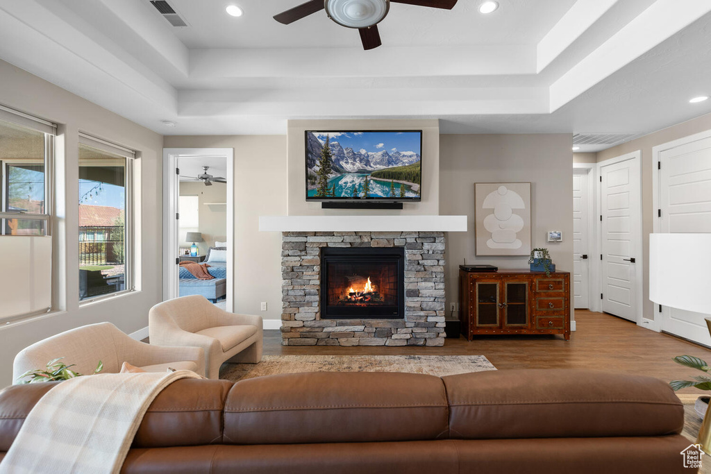 Photo 8 for MLS #2110175 at 871 N Via Del Medio