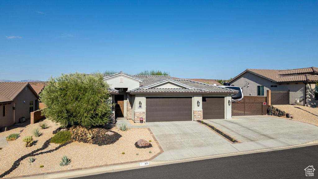 Photo 31 for MLS #2110175 at 871 N Via Del Medio