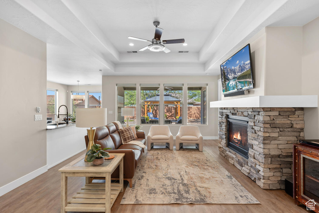 Photo 5 for MLS #2110175 at 871 N Via Del Medio