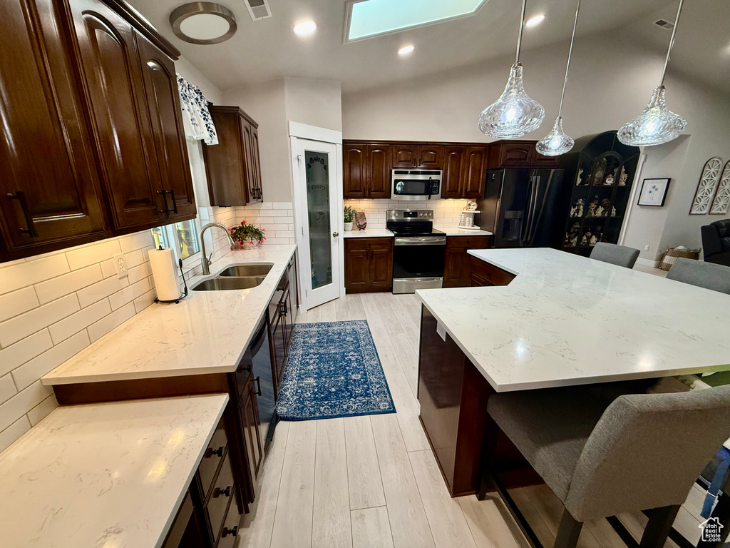 239 BRYCE DR Kaysville, UT 84037